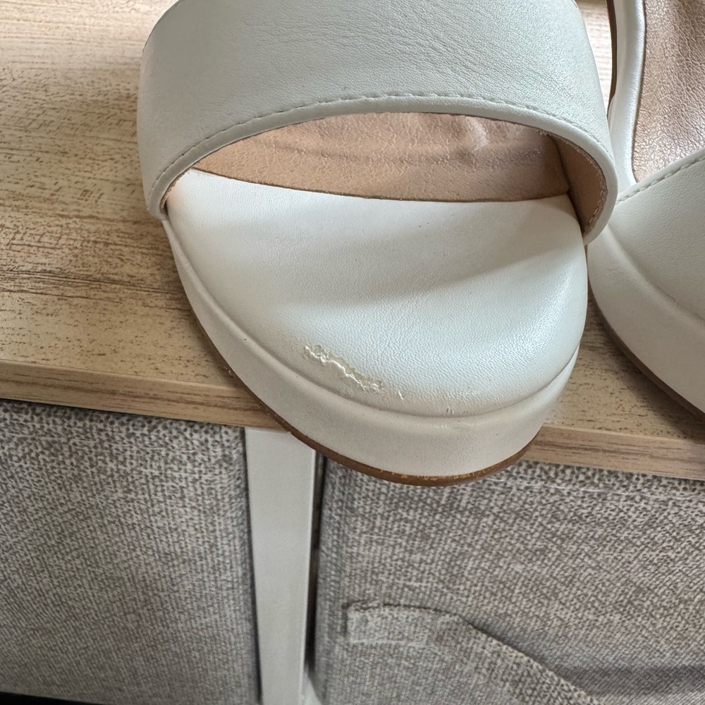 IDIFU White Block Heel Pumps Minimalist Design - Picture 7 of 9